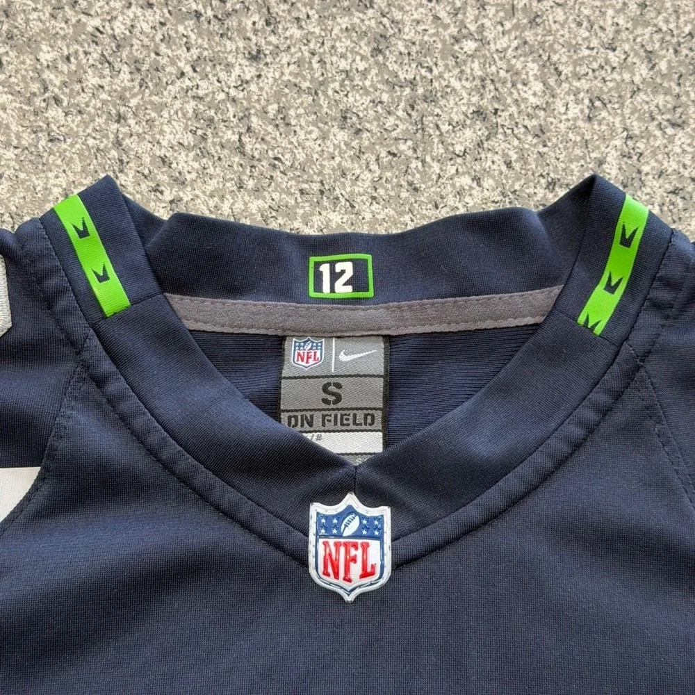 Nike Seattle Seahawks Jersey Boys Kids Small NFL On Field 12th Man Fan